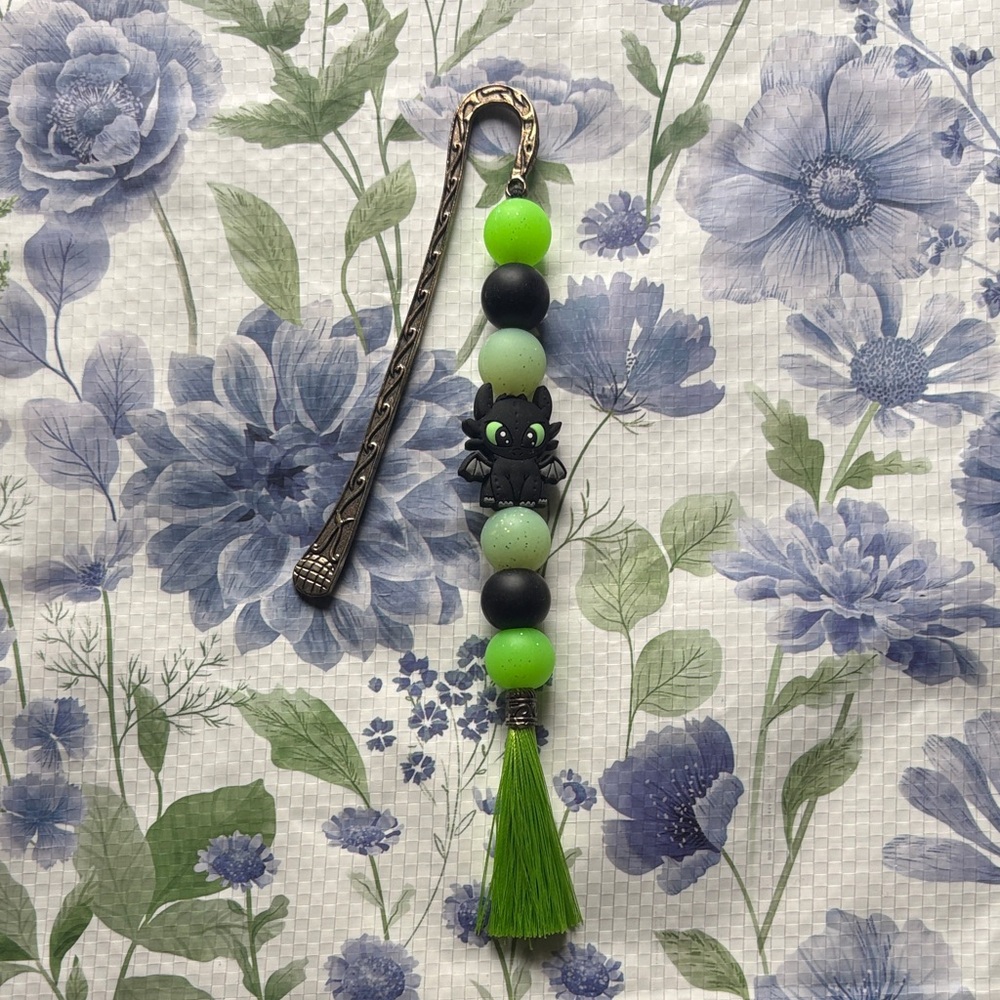 Toothless bookmark